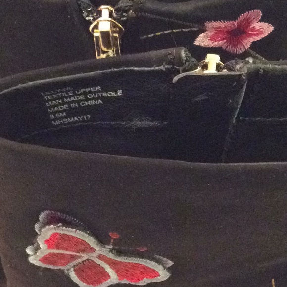 Nanette Lepore Lily Embroidered Booties 9.5M NWT - Picture 3 of 8